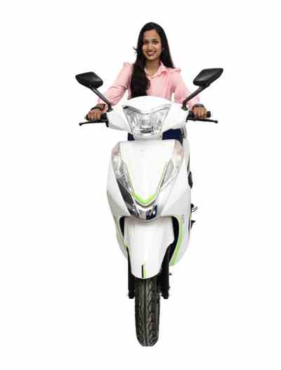 ACE 72 White Transmobility Electric Scooter